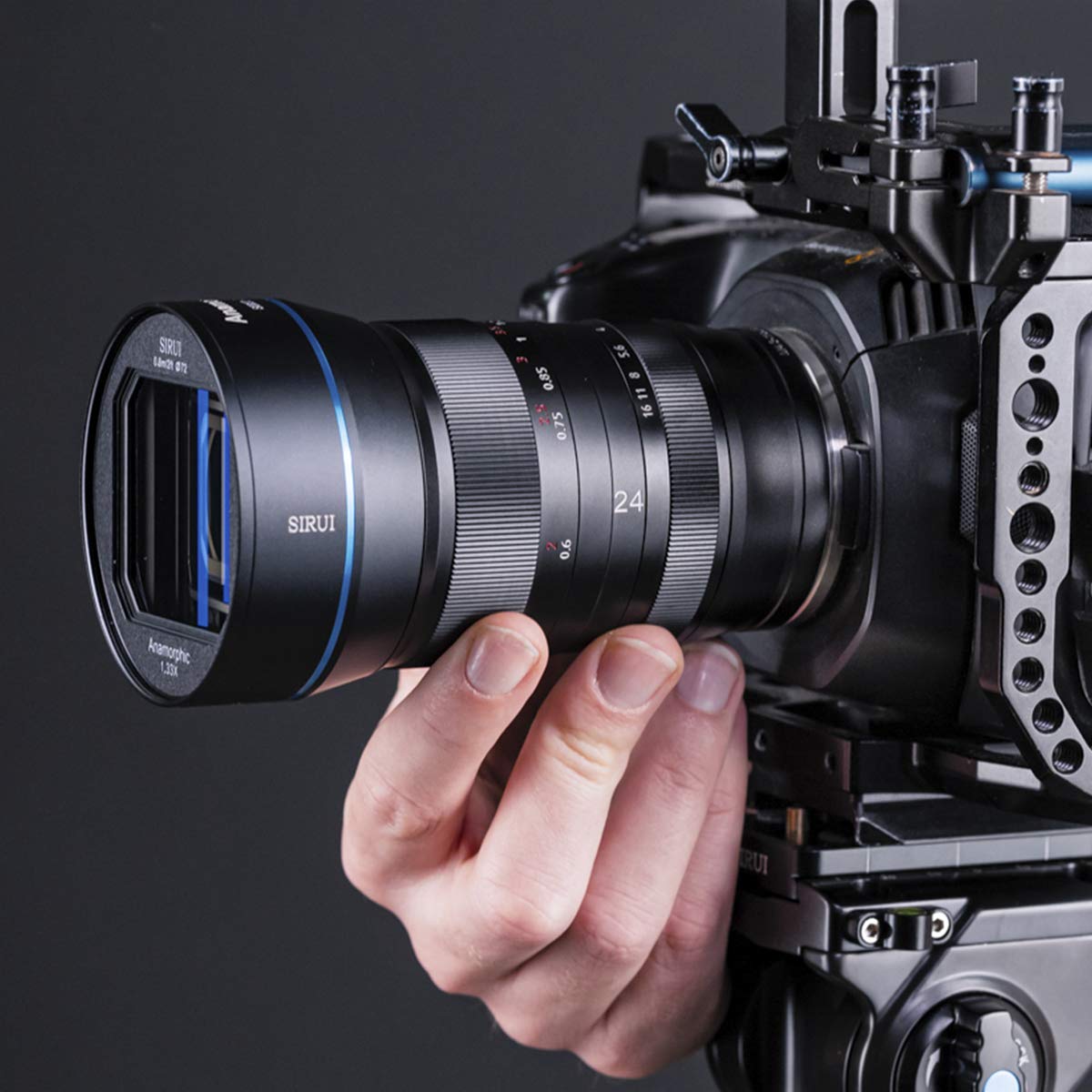 Amazon.co.jp: SIRUI 24mm アナモルフィックレンズ F2.8 1.33X APS-C